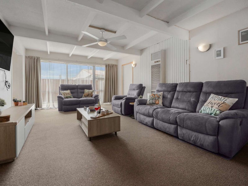 7A Mahana Road, St Andrews, Hamilton - Carousel 2