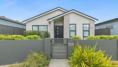 48 Karearea Avenue, Kenepuru, Porirua - Carousel 1