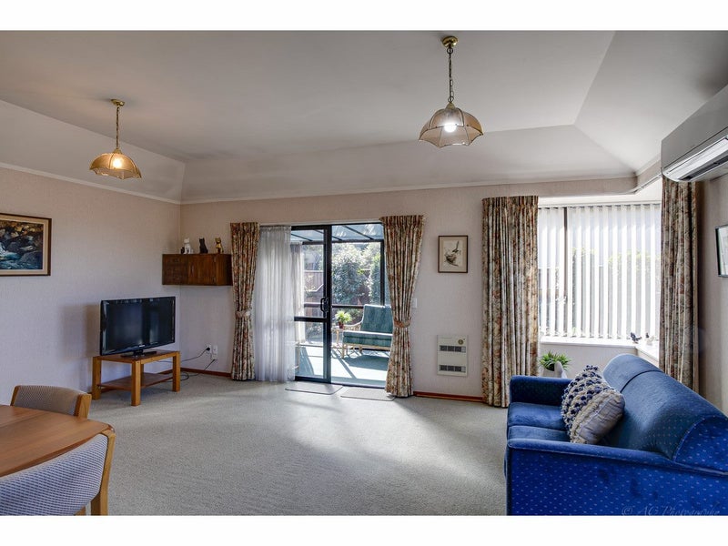 2/4 Preston Street, West End, Timaru - Carousel 2