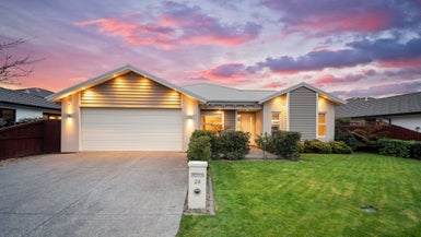 24 Hyde Place, Halswell, Christchurch - Carousel 1