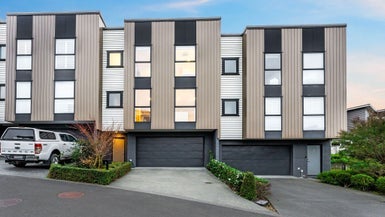 4 Charles Heaphy Lane, Stonefields, Auckland - Carousel 1