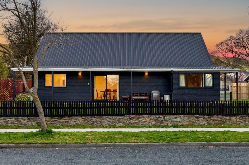 2 Morrington Terrace, Witherlea, Blenheim - Carousel 1
