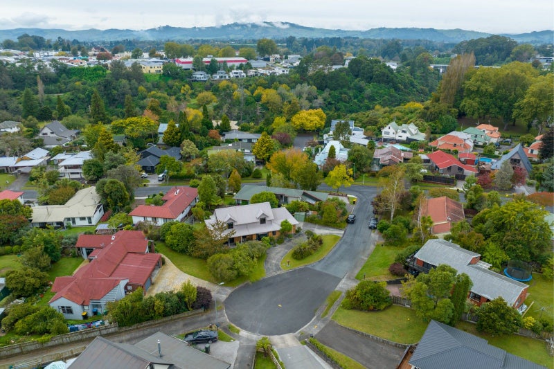 2 Drayton Place, Leamington, Cambridge - Carousel 21