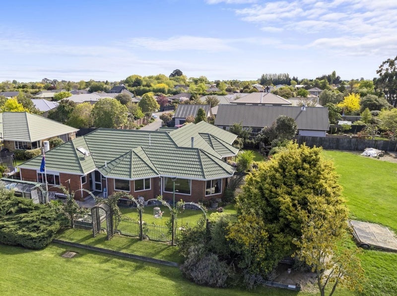36 Farnswood Place, Redwood, Christchurch - Carousel 2