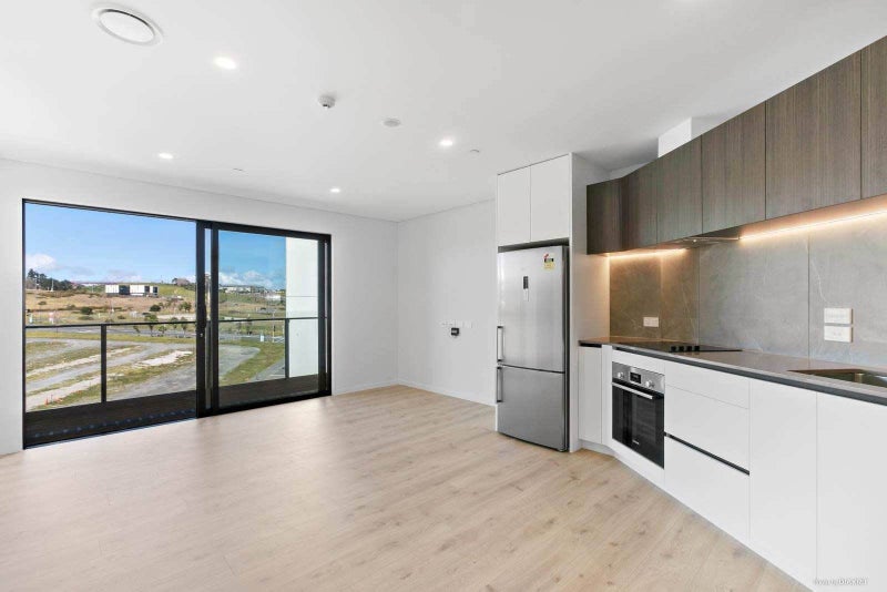 423/3 Kaipiho Lane, Albany, Auckland - Carousel 1