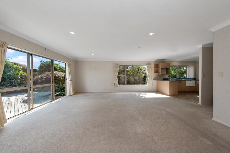 1 Abbie Lane, Rototuna, Hamilton - Carousel 2