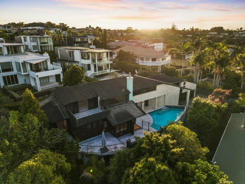 2/95 Braemar Road, Castor Bay, Auckland - Carousel 1