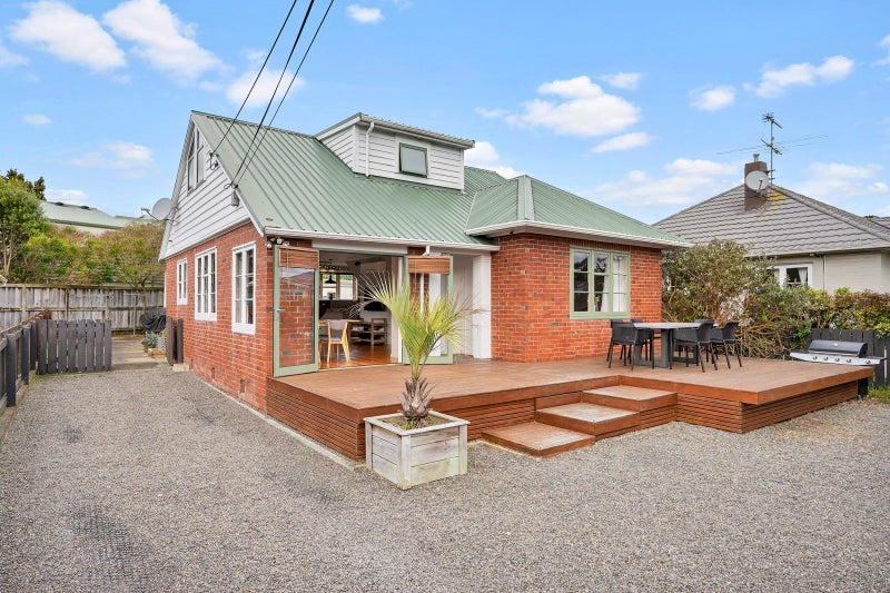 5 Okura Grove, Boulcott, Lower Hutt - Carousel 2