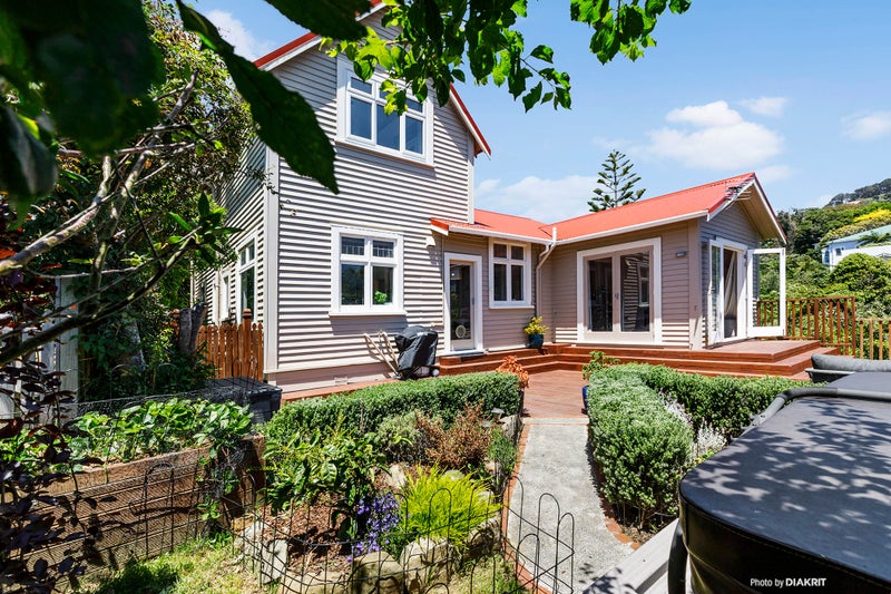 12 Weld Street, Wadestown, Wellington - Carousel 1