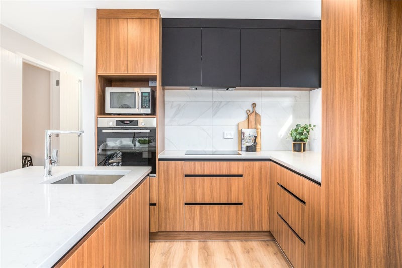 15 Queen Charlotte Drive, Aotea, Porirua - Carousel 2