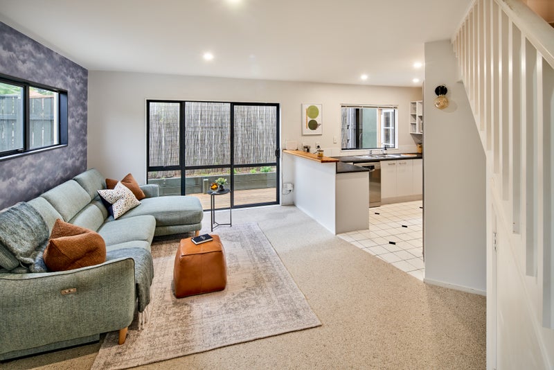 408A Broadway, Miramar, Wellington - Carousel 1