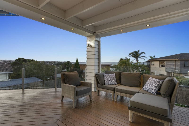 1/164 Aberdeen Road, Campbells Bay, Auckland - Carousel 2