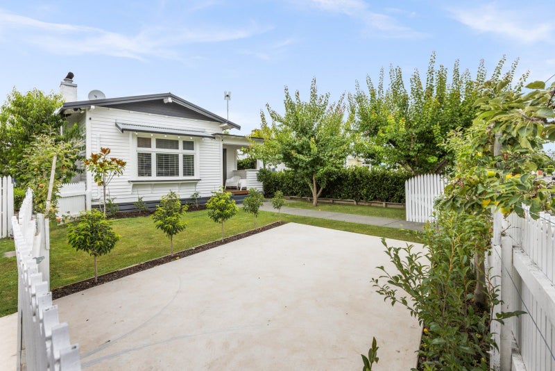 406 Pepper Street, Saint Leonards, Hastings - Carousel 18