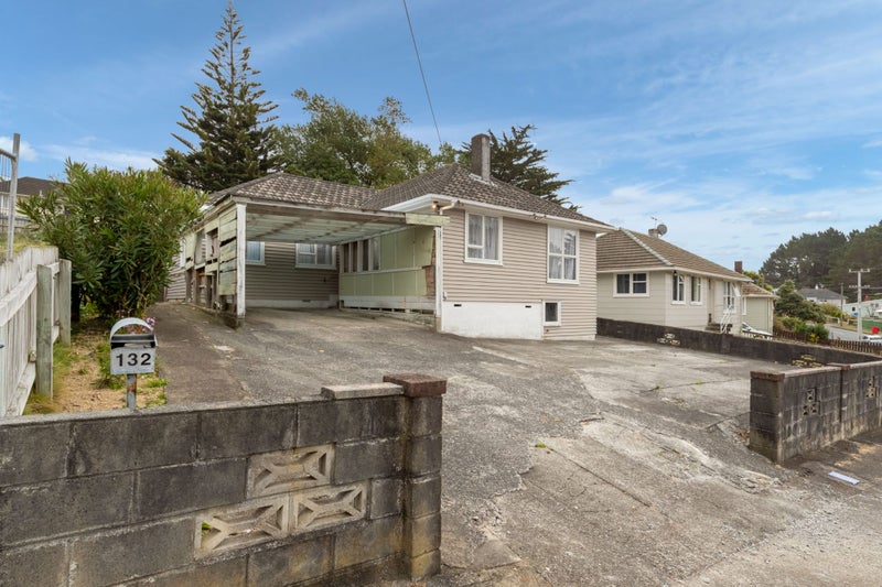 132 Castor Crescent, Cannons Creek, Porirua - Carousel 14