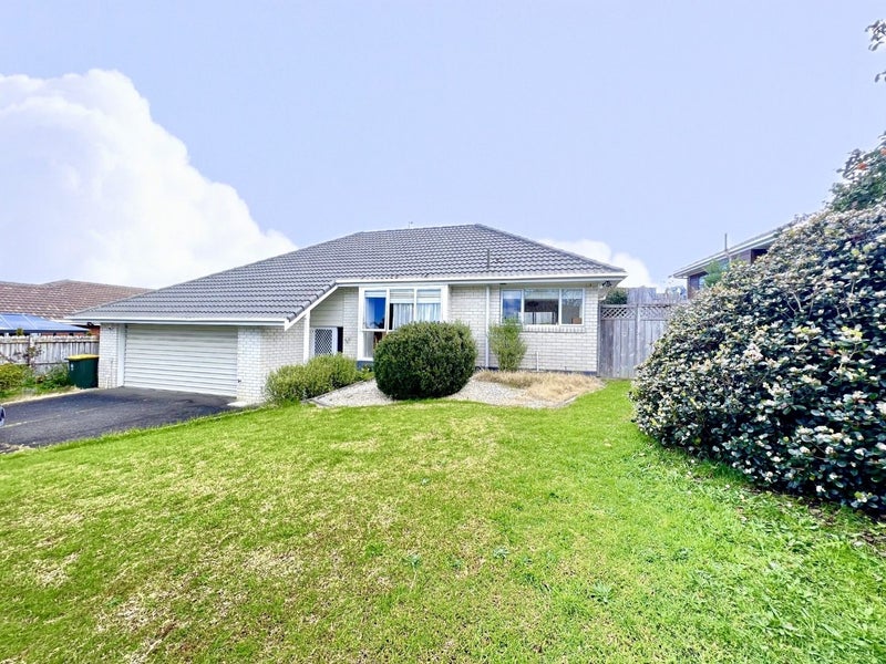 37 Nicholas Road, Somerville, Manukau - Carousel 1