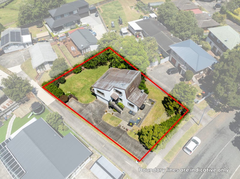 44 Mirrabooka Avenue, Botany Downs, Auckland - Carousel 1