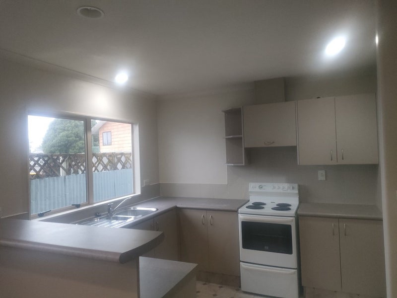 0 Crane Road - Carousel 2