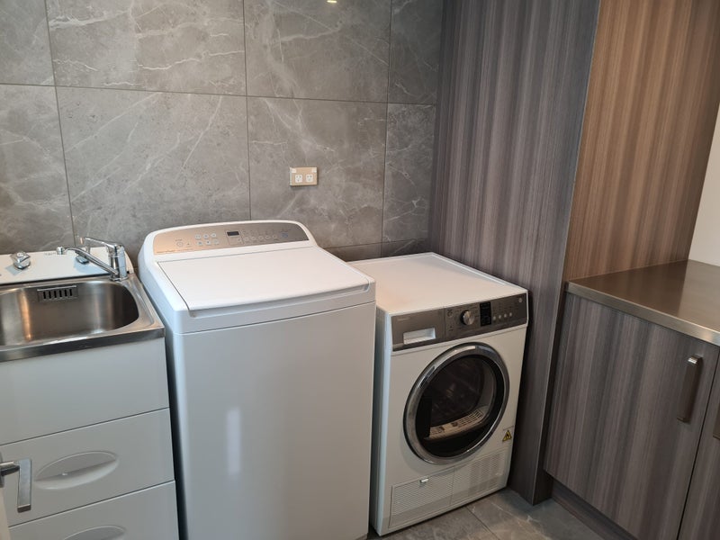 6 St Mary Street, Thorndon, Wellington - Carousel 2