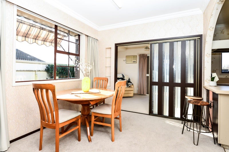 16 Cattanach Street, St Andrews, Hamilton - Carousel 35