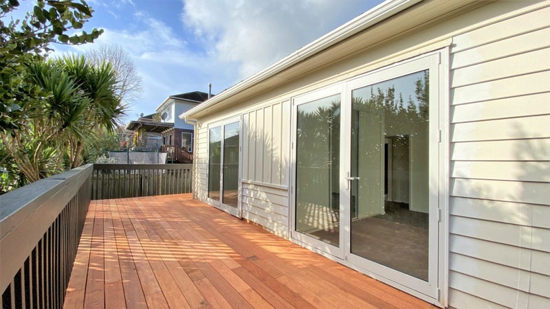 6/26 Fairlands Avenue, Waterview, Auckland - Carousel 2