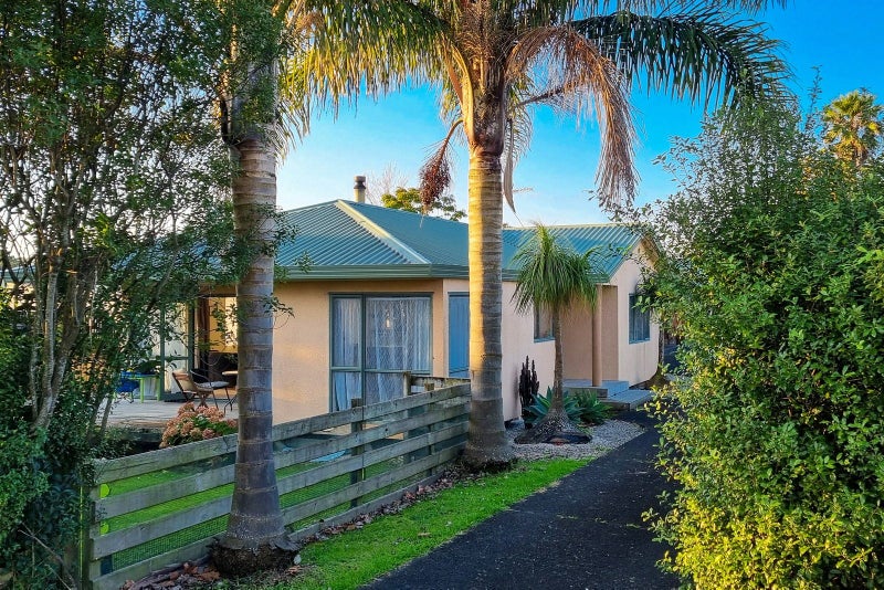1/112 Parkhurst Road, Parakai, Helensville - Carousel 1