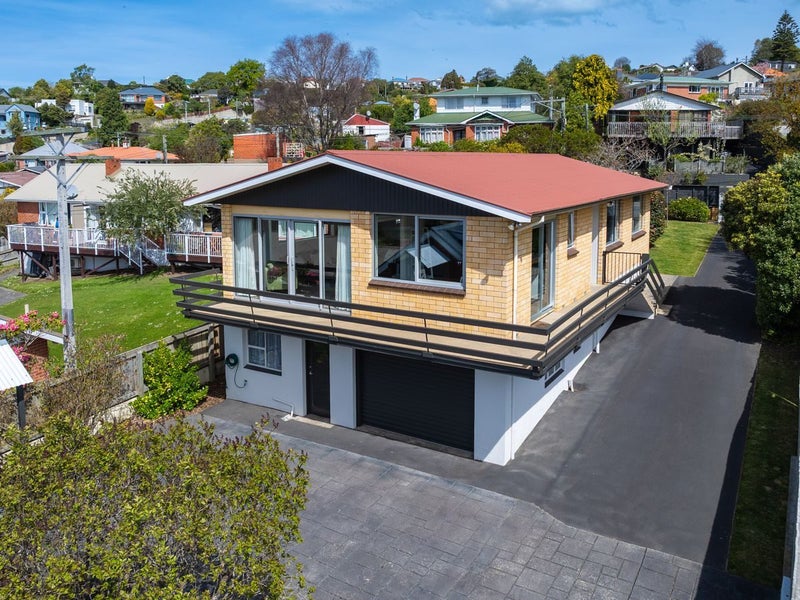 29 Glen Road, Mornington, Dunedin - Carousel 1