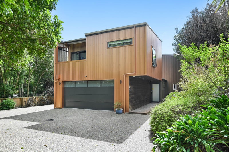 1A Harrowfield Drive, Harrowfield, Hamilton - Carousel 1