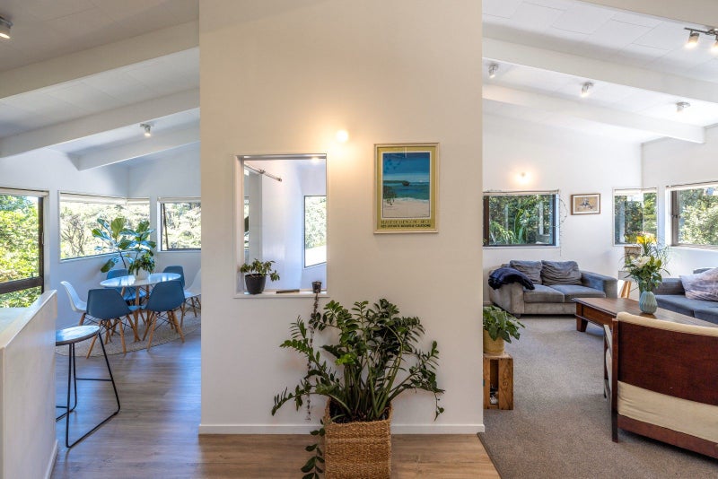 53 Crescent Road West, Ostend, Waiheke Island - Carousel 2