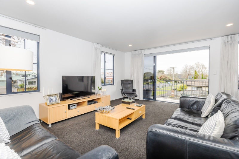 23A Albert Street, Hamilton East, Hamilton - Carousel 2