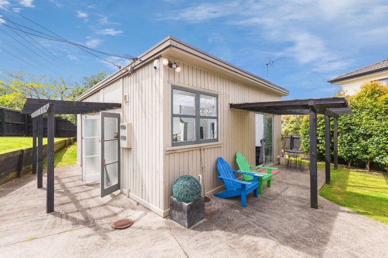 44 Haughey Avenue, Three Kings, Auckland - Carousel 2