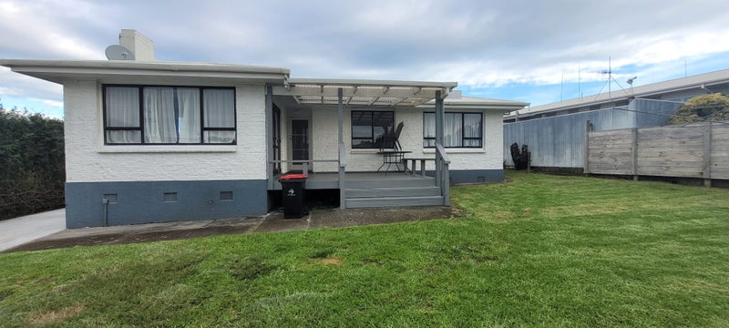 2 Jefferson Place, Brookfield, Tauranga - Carousel 1