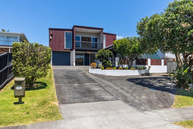 9 Downsview Road, Pakuranga Heights, Auckland - Carousel 2