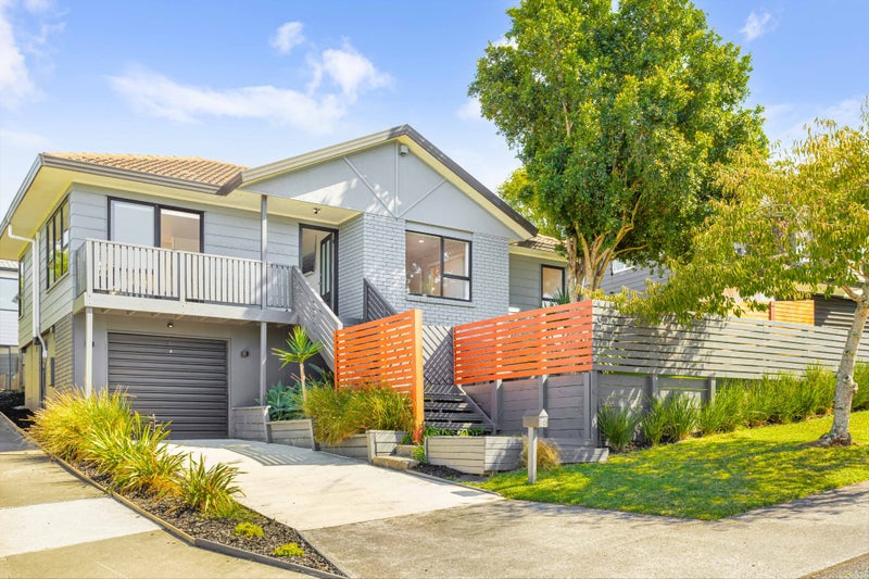 10 Amery Place, West Harbour, Auckland - Carousel 1