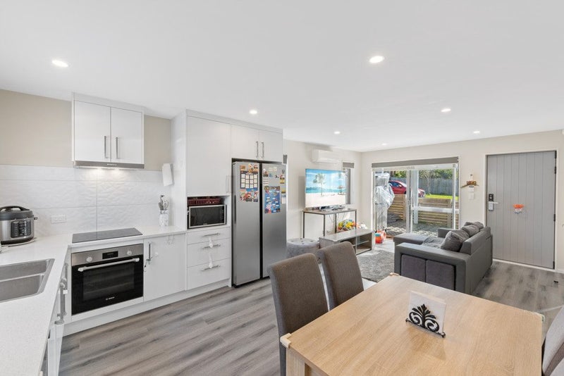 1/5 Woolfield Road, Papatoetoe, Auckland - Carousel 2