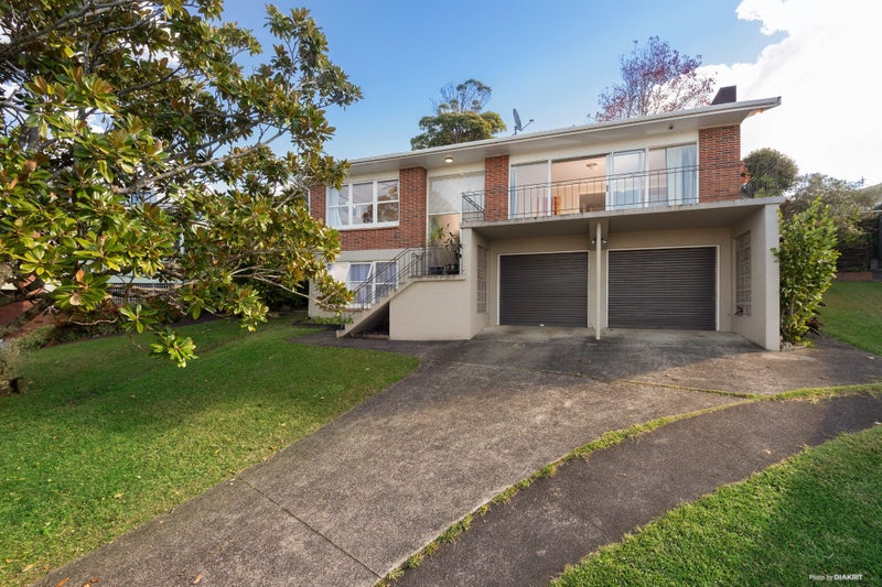 19 Hartley Terrace, Massey, Auckland - Carousel 1