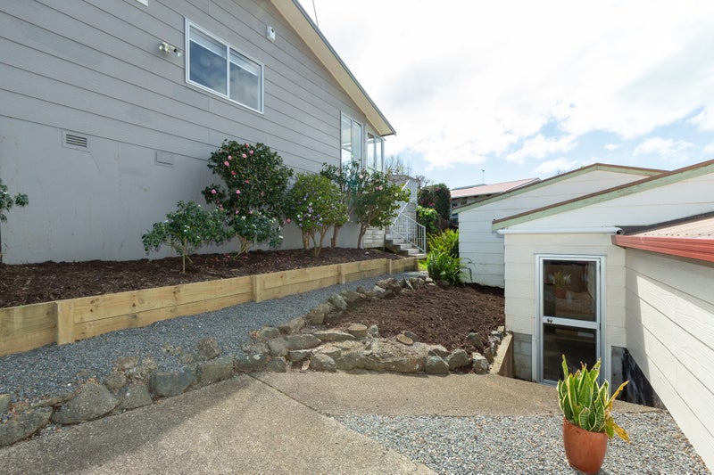 1/6 Lush Avenue, St Johns, Auckland - Carousel 13