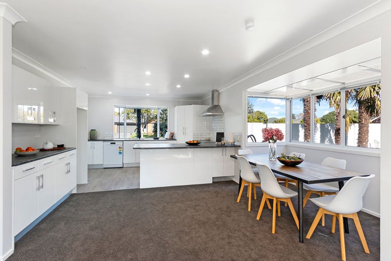 22 Beauford Place, Parklands, Christchurch - Carousel 2