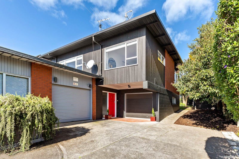 2/15 Winscombe Street, Belmont, Auckland - Carousel 2