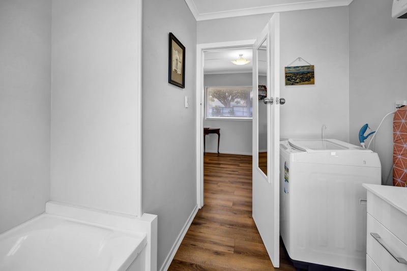 25 Hira Street, Hawera - Carousel 25