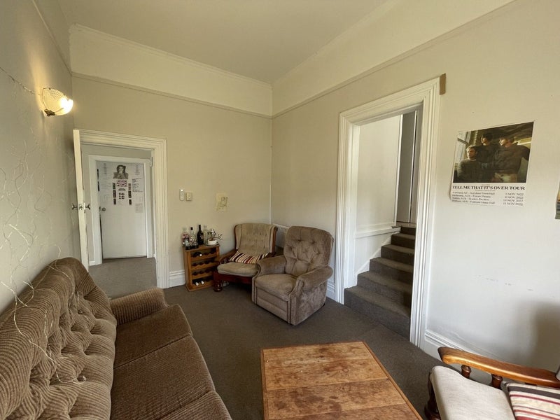 28 Maarama Crescent, Aro Valley, Wellington - Carousel 2