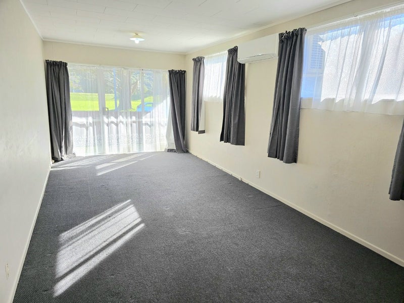 3/16 Riverbank Street, Ebdentown, Upper Hutt - Carousel 2