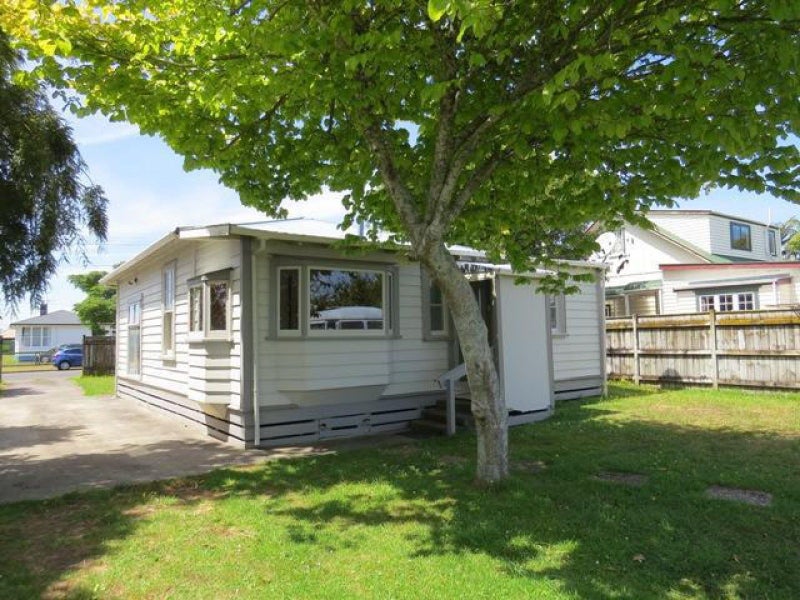 8 Arawa Street, Welbourn, New Plymouth - Carousel 2