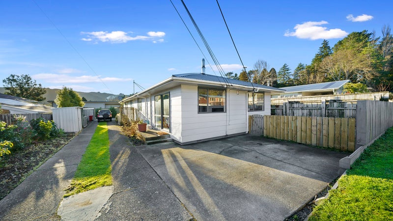 1/7 Norana Road, Maoribank, Upper Hutt - Carousel 14