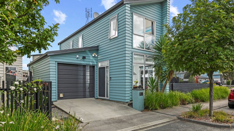 7 Torea Tai Road, Hobsonville, Auckland - Carousel 1