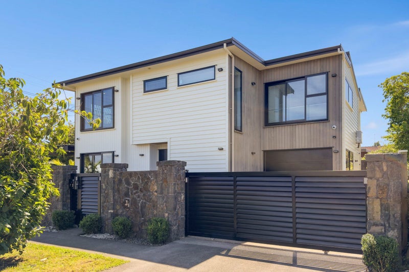 72 Tawa Road, One Tree Hill, Auckland - Carousel 1