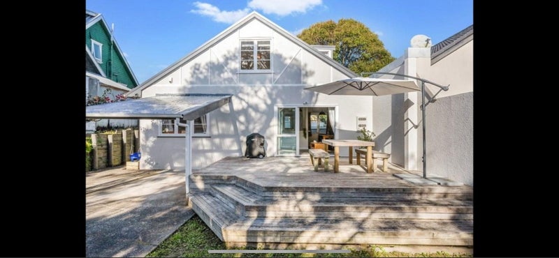 2/18 Reid Road, New Lynn, Auckland - Carousel 1