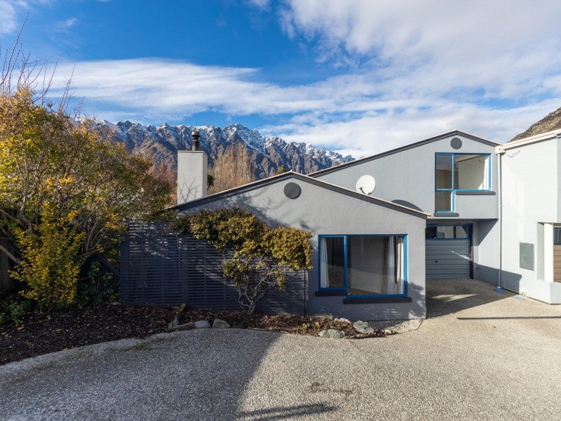 3B Rastus Burn Lane, Frankton, Queenstown - Carousel 1