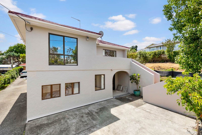 1/33 Harley Road, Takapuna, Auckland - Carousel 2