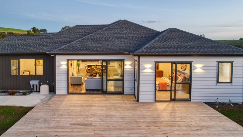 21A Te Makuru Lane, Maraetai, Auckland - Carousel 1