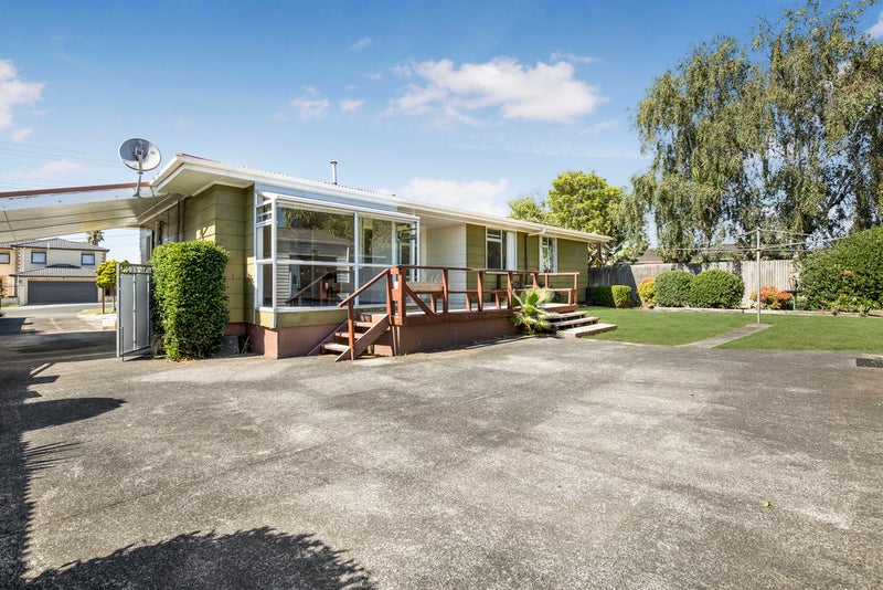 50 Wakefield Road, Favona, Auckland - Carousel 1